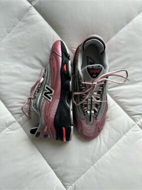 New Balance 1000 Women's - Pink Taffy